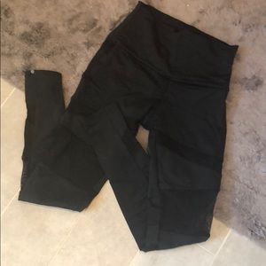 Onzie Leggings with Mesh Cut Outs - XS